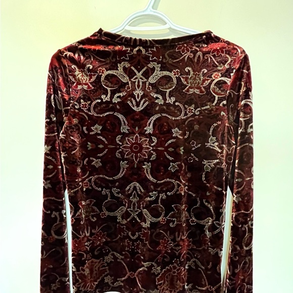 Red velvet shirt with sparkly pattern.  Size Small.  Like new condition! - Picture 4 of 4